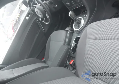 2017 Volkswagen Beetle #Pinkbeetle/1.8T Classic/1.8T S z USA, uszkodzony, nr VIN 3VWF17AT9HM615080